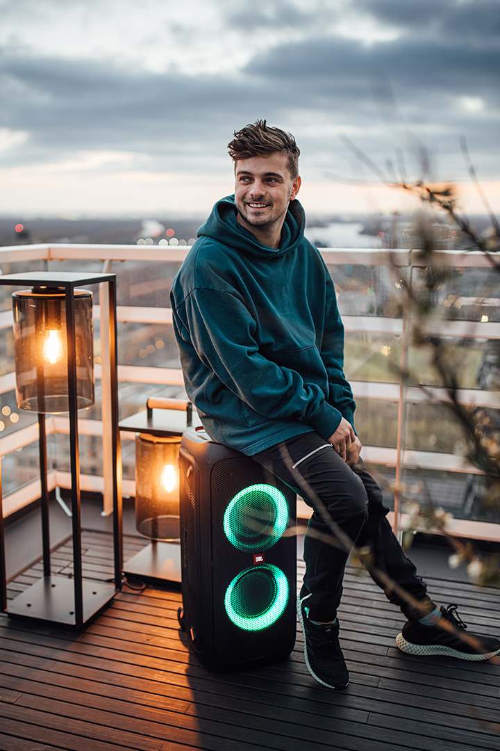 jbl, martin garrix, jbl slovenija, zvočne postaje, jbl zvočniki