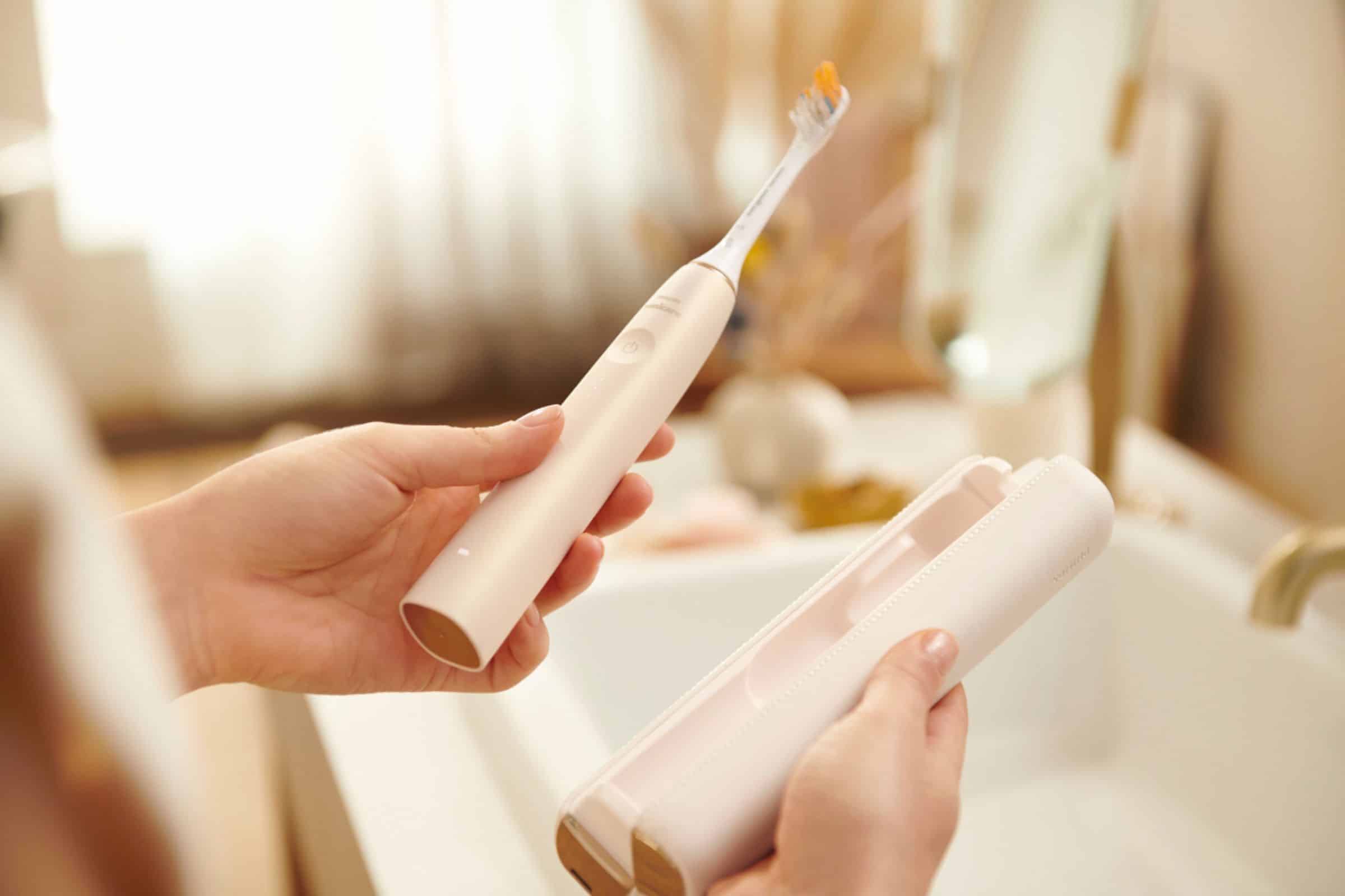 Philips Sonicare 9900 Prestige, električna zobna ščetka 2021, najnaprednejša zobna ščetka, optimalno čiščenje zob, čisti zobje, moderna zobna ščetka