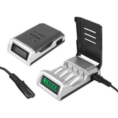 Univerzalni polnilnik baterij z LCD zaslonom 4 x AA/AAA Ni-Mh/Ni-Cd