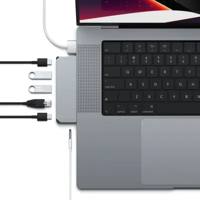 Satechi Aluminium Pro Hub Mini vesoljsko siva