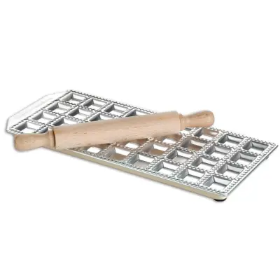 Model za klasične raviole z valjarjem 36 Raviolamp / aluminij, les