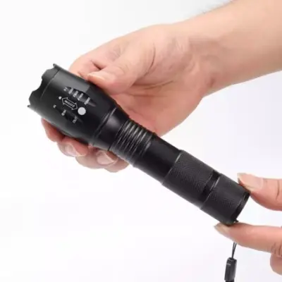 Taktična led svetilka xml-t6