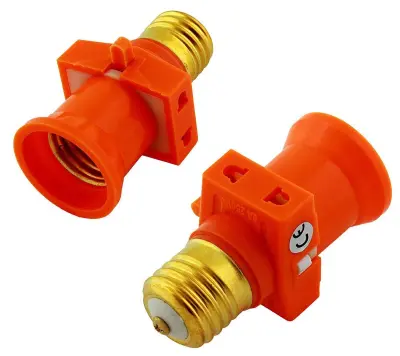 Vtičnica za E27 žarnico s stikalom in 2x 220V adapter do 4A