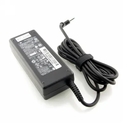 HP 709986-003, 19.5V, 4.62A, vtič 4,5 x 3,0 mm okrogel polnilec za prenosnik
