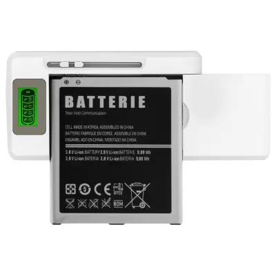 Univerzalni polnilnik baterij pametnega telefona LED indikator USB vhod - bel