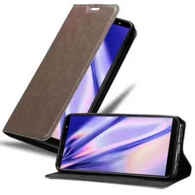 Cadorabo Ohišje, združljivo z Samsung Galaxy J8 2018 v kavovinsko rdeča - Zaščitni ovitek z magnetnim zapiranjem, stoječo funkcijo in režo za kartice
