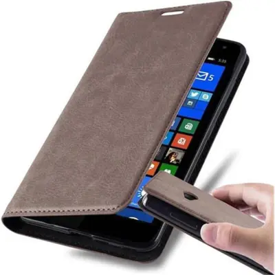 Cadorabo Ohišje, združljivo z Nokia Lumia 535 v kavovinsko rdeča - Zaščitni ovitek z magnetnim zapiranjem, stoječo funkcijo in režo za kartice