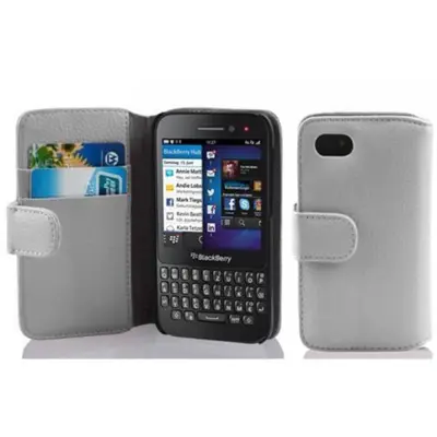 Cadorabo Ohišje, združljivo z Blackberry Q5 v snežno bela - Zaščitni ovitek iz teksturiranega umetnega usnja in žep za kartice