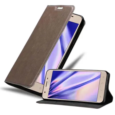 Cadorabo Ohišje, združljivo z Samsung Galaxy J3 2018 v kavovinsko rdeča - Zaščitni ovitek z magnetnim zapiranjem, stoječo funkcijo in režo za kartice
