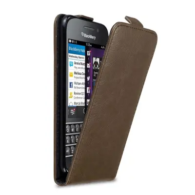 Cadorabo Ohišje, združljivo z Blackberry Q10 v kava rjava - Zaščitni ovitek v obliki flipa z magnetnim zapiranjem