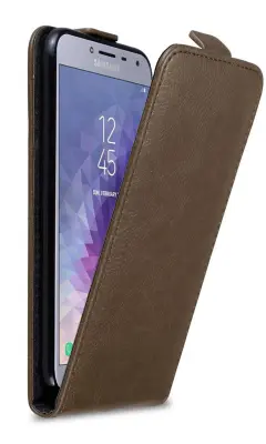 Cadorabo Ohišje, združljivo z Samsung Galaxy J4 2018 v kava rjava - Zaščitni ovitek v obliki flipa z magnetnim zapiranjem