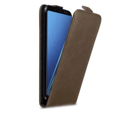 Cadorabo Ohišje, združljivo z Samsung Galaxy A6 2018 v kava rjava - Zaščitni ovitek v obliki flipa z magnetnim zapiranjem