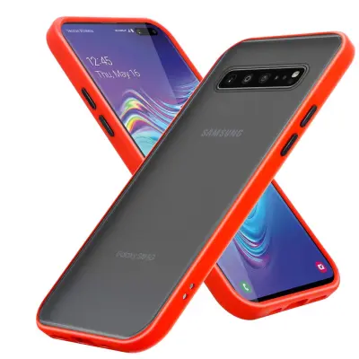 CADORABO Samsung v zamrznjenih rdečih - črnih tipkah - hibridni zaščitni pokrov s silikonom TPU v notranjosti in mat plastičnim hrbtom