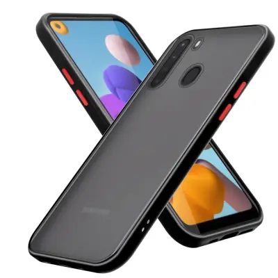 CADORABO Samsung v zamrznjenih črnih - rdečih tipkah - hibridni zaščitni pokrov s silikonom TPU v notranjosti in mat plastičnim hrbtom