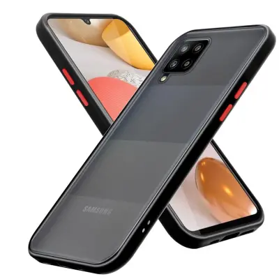 CADORABO Samsung v zamrznjenih črnih - rdečih tipkah - hibridni zaščitni pokrov s silikonom TPU v notranjosti in mat plastičnim hrbtom