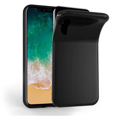 CADORABO Ohišje, združljiv z Apple v črni barvi - zaščitni pokrov iz fleksibilnega silikona TPU