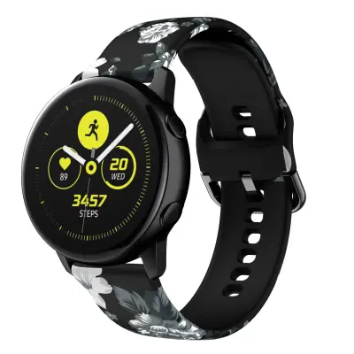 Cadorabo silikonski zapestni pas 20mm združljiv s Samsung Galaxy Watch 42 mm/3/4/5 v tiskanem oblikovanju cvetov črno belo - nadomestni trak za Huawei