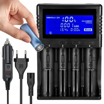 Univerzalni 12-220V LCD polnilnik za 4 polnilne baterije Li-ion IMR LiFePO4