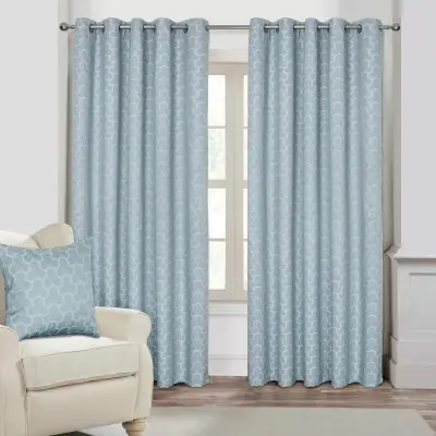 Homescapes Modra geometrijska žakardna zavesa Blackout Eyelet, par, 167x137 cm