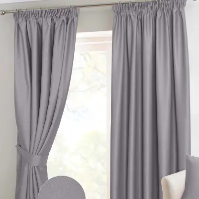 Homescapes Siva ribja kost Chevron Blackout zavese par Pencil Pleat, 229x183 cm