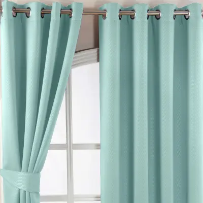 Homescapes Pastelno modra Herringbone Chevron Blackout toplotne zavese Par Eyelet Style, 228x228 cm
