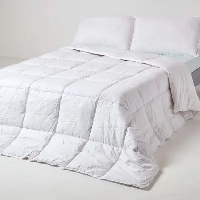 Homescapes Indulgent Pure Mulberry Silk Blend 4,5 Tog Spomladanska/poletna odeja, 135x200 cm