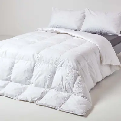 Jesenska odeja Homescapes z gosjim perjem in puhom 10,5 Tog 260x220 cm