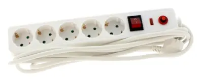 Razdelilec WELL 220V 1/5 3m+STIKALO; H05VV-F 3G1.5mm2, prenapestna zaščita,