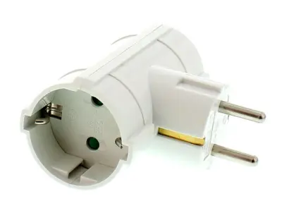 Razdelilec  WELL 2xšuko, 16A, IP20, bela barva