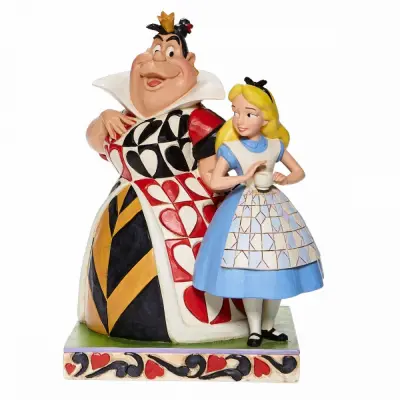 DISNEY FIGURA ALICA V ČUDEŽNI DEŽELI ALICA IN SRČNA KRALJICA
