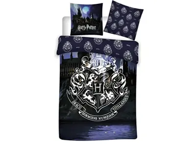 Garnitura posteljnine Harry Potter Hogwarts - prevleka za odejo 140 x 200 cm + prevleka za vzglavnik 63 x 63 cm