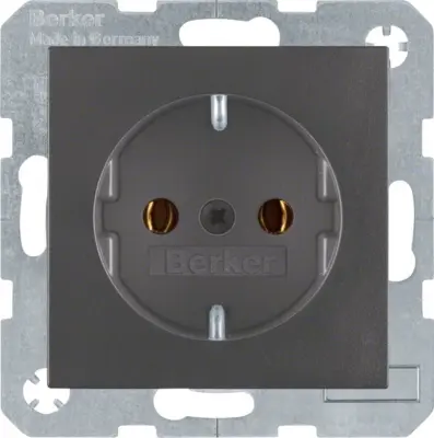 Berker Schuko vtičnica anth/mat 47431606
