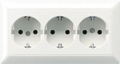 Jung KK SCHUKO vtičnica aws 16A 250V 3-gang AS 523 WW