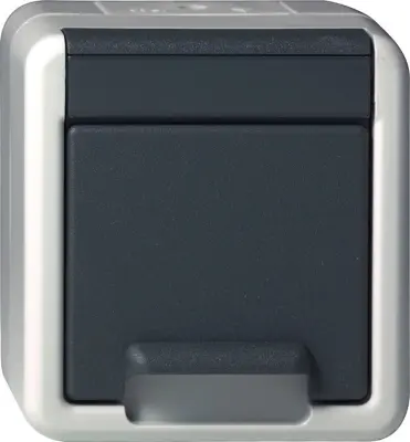 Gira vtičnica KD 444030