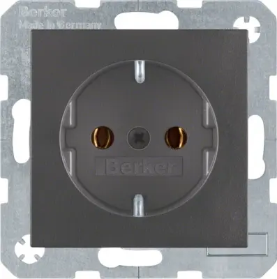 Berker Schuko vtičnica anth 41431606