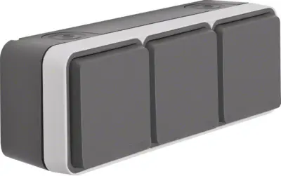 Berker SCHUKO vtičnica 3-kanalna 47733515