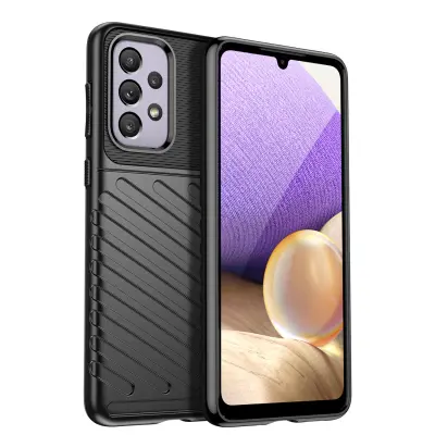 Ovitek THUNDER Carbon Samsung Galaxy A33 5G, črn