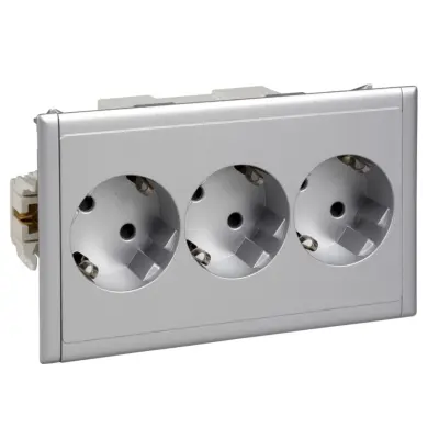 Schneider Electric 3-stranska vtičnica 5940111