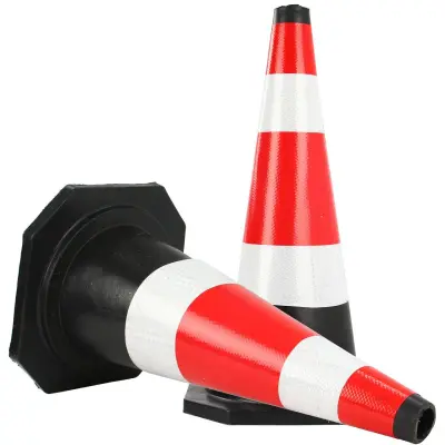 Cestni gumi prometni stebriček z odbojno nalepko 60cm – stožec