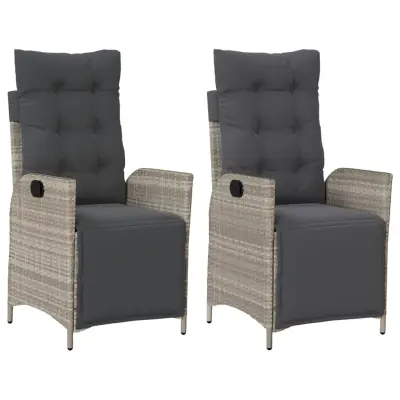 vidaXL Vrtni naslanjač z naslonom za noge 2 kosa svetlo siv poli ratan