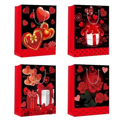 Darilna 3D vrečka 24x18x8, 4s