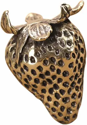 Jagodni okraski, jagoda, jagodni kip, pisarna, jagodni kipar, jagodni kip, živahne jagodne obrti, jagodna dekoracija, medeninasti okraski