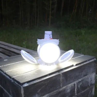 Solarna svetilka za polnjenje v sili