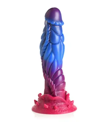 Tuj in vsiljiv silikonski dildo