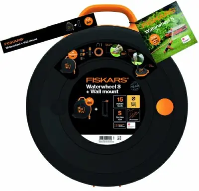 Fiskars bobni set s cevjo s + stenski ročaj