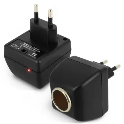 12 V adapter za vticnico za cigaretni vžigalnik z LED indikatorjem polnjenja - crn
