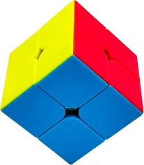 Rubikova kocka je vzdržljiva igrača v obliki kocke, ki jo je enostavno obračati in se gladko igrati, primerna za otroke in odrasle