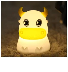Otroška nočna lučka krava, prenosna polnilna nočna lučka, krmiljena iz pipe, z 8 različicami svetlobe