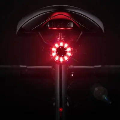 LED zadnja luč za kolo z mikro USB, rdeča luč, 5 načinov, črna