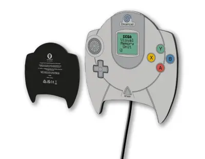 Numskull Uradni brezžični polnilnik SEGA Dreamcast Controller - 10 W hitri polnilnik Qi za vse brezžične naprave Qi